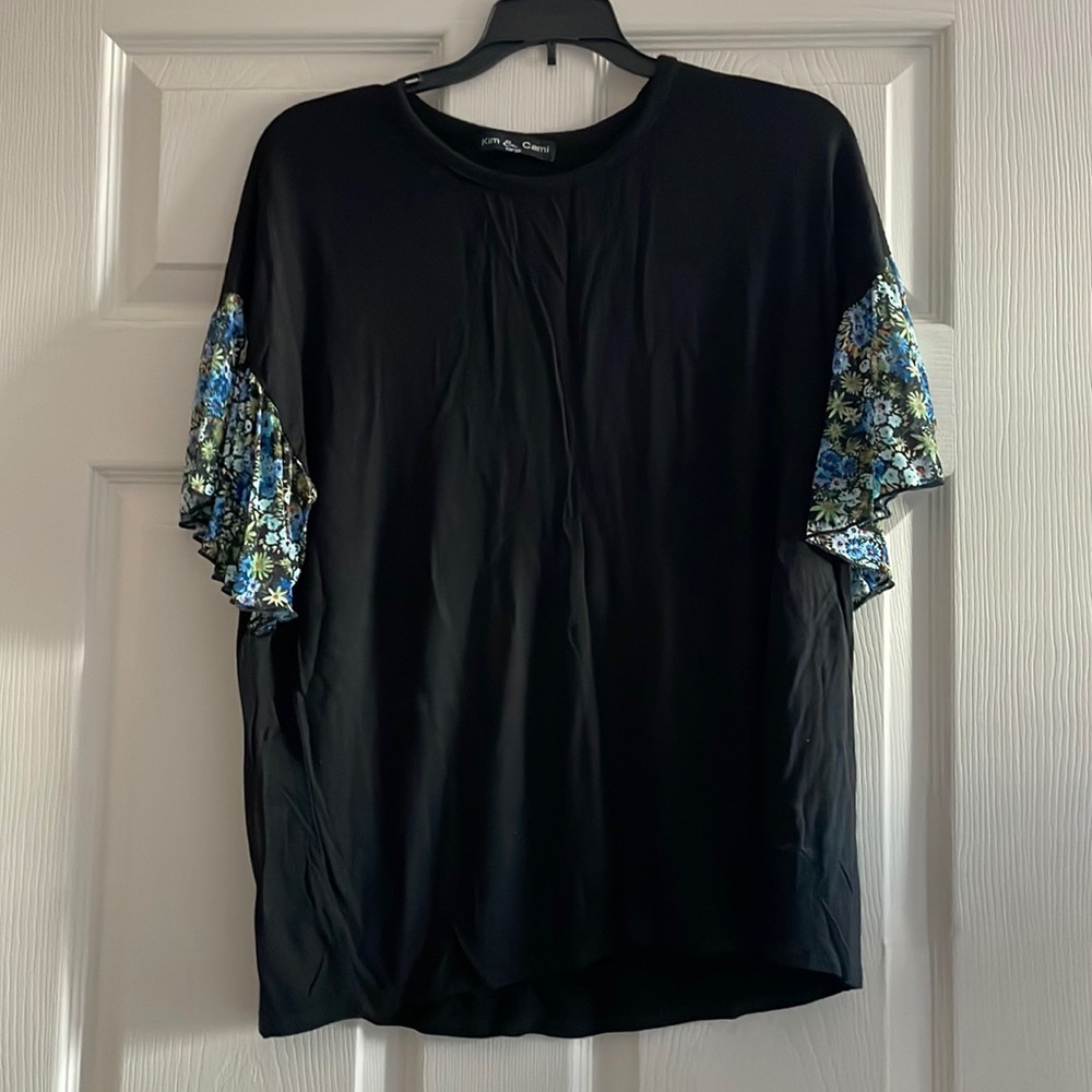Black cotton top with ruffle sleeves